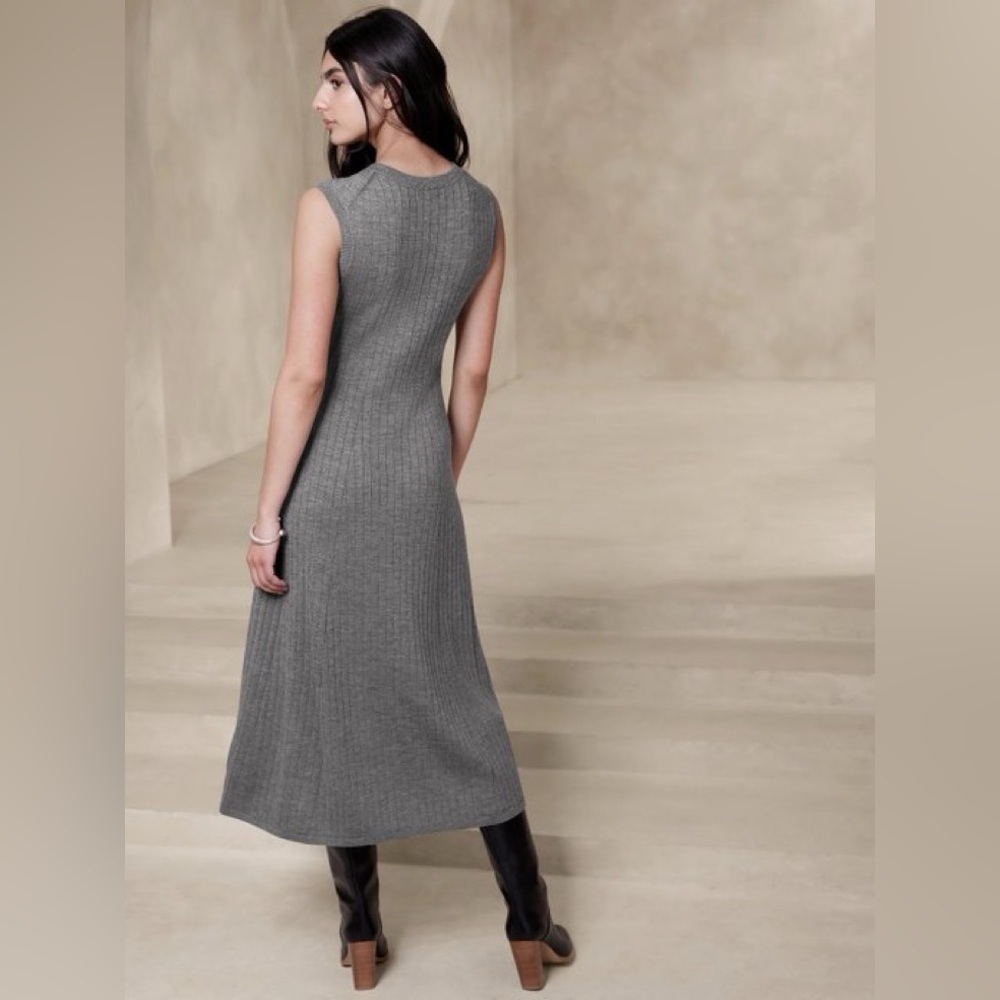 NWT! BANANA REPUBLIC CHESTNUT ANDIAMO MERINO SWEATER DRESS 🍇 - Picture 6 of 12